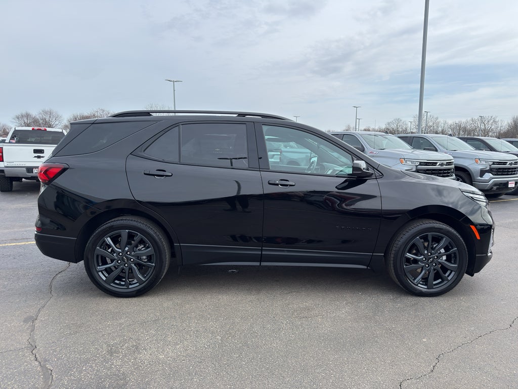 2022 Chevrolet Equinox FWD 4dr RS
