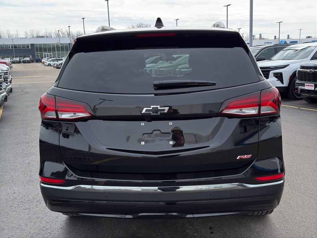 2022 Chevrolet Equinox FWD 4dr RS