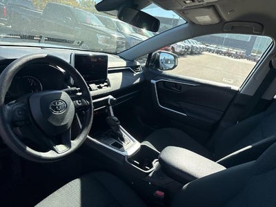 2025 Toyota RAV4 LE AWD (Natl)