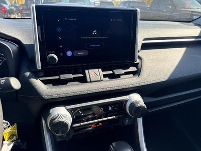 2025 Toyota RAV4 LE AWD (Natl)