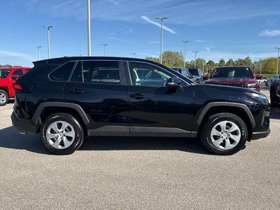 2025 Toyota RAV4 LE AWD (Natl)