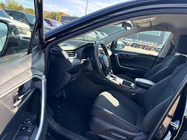 2025 Toyota RAV4 LE AWD (Natl)