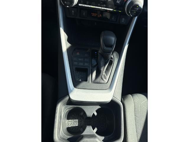 2021 Toyota RAV4 XLE AWD (Natl)