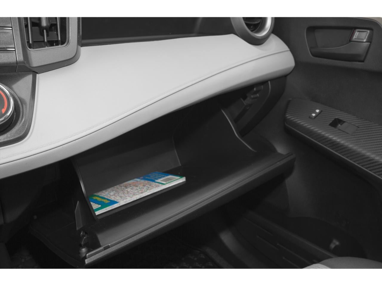 2015 Toyota RAV4 AWD 4dr XLE (Natl)