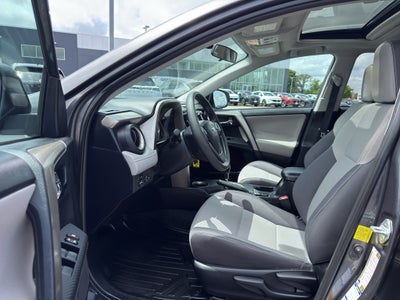 2015 Toyota RAV4 AWD 4dr XLE (Natl)
