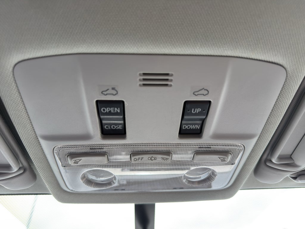 2015 Toyota RAV4 AWD 4dr XLE (Natl)