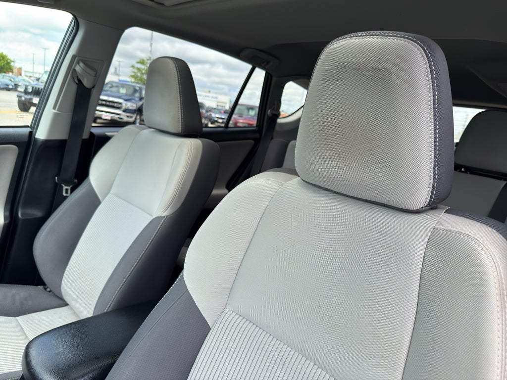 2015 Toyota RAV4 AWD 4dr XLE (Natl)