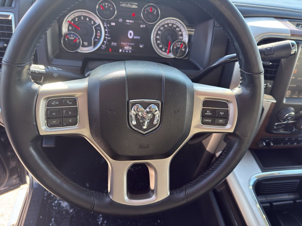 2017 RAM 3500 Laramie 4x4 Crew Cab 6'4" Box