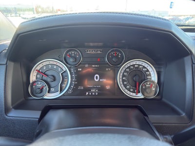 2017 RAM 3500 Laramie 4x4 Crew Cab 6'4" Box