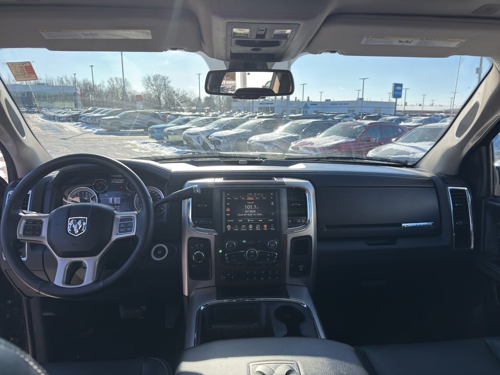 2017 RAM 3500 Laramie 4x4 Crew Cab 6'4" Box