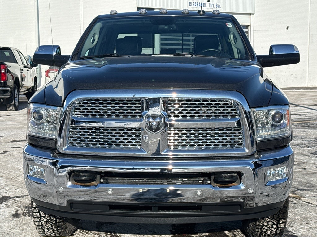 2017 RAM 3500 Laramie 4x4 Crew Cab 6'4" Box