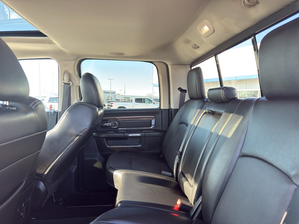 2017 RAM 3500 Laramie 4x4 Crew Cab 6'4" Box