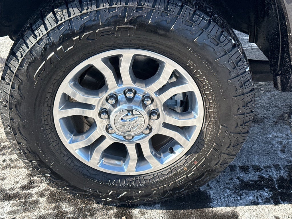 2017 RAM 3500 Laramie 4x4 Crew Cab 6'4" Box