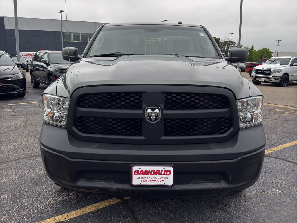 2013 RAM 1500 4WD Regular Cab 8 Ft Box Tradesman