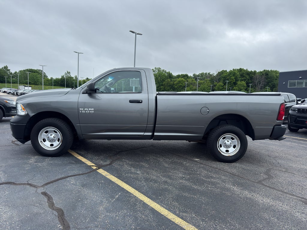 2013 RAM 1500 4WD Regular Cab 8 Ft Box Tradesman