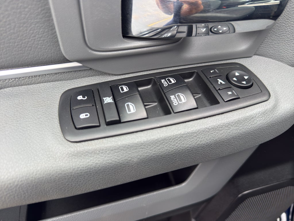 2018 RAM 1500 Big Horn 4x4 Crew Cab 5'7" Box