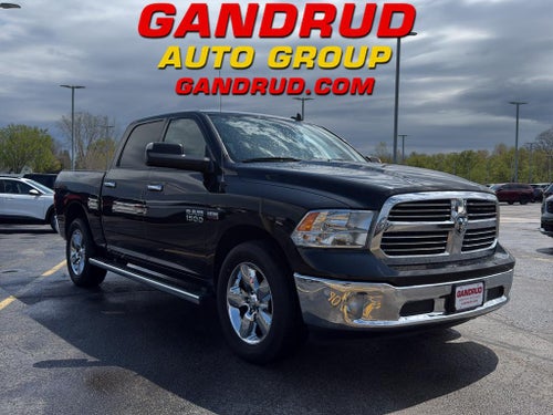 2017 RAM 1500 Big Horn 4x4 Crew Cab 5'7" Box