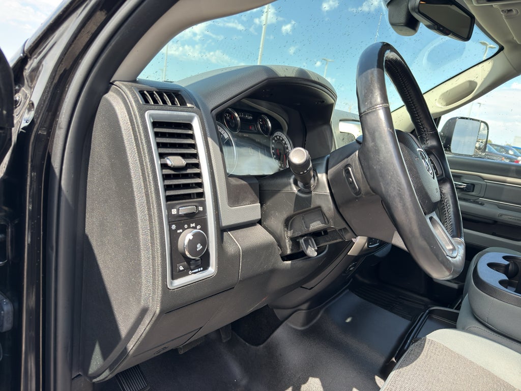 2017 RAM 1500 Big Horn 4x4 Crew Cab 5'7" Box
