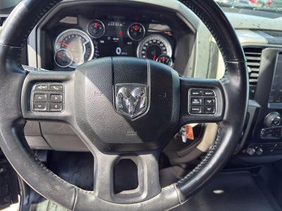 2017 RAM 1500 Big Horn 4x4 Crew Cab 5'7" Box