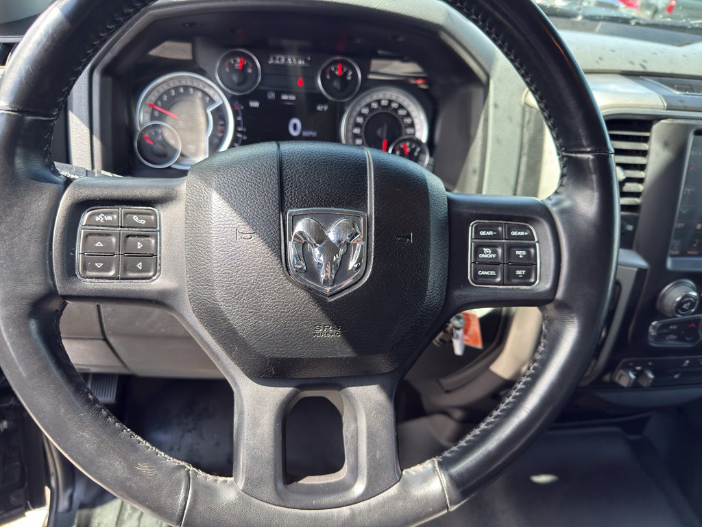 2017 RAM 1500 Big Horn 4x4 Crew Cab 5'7" Box