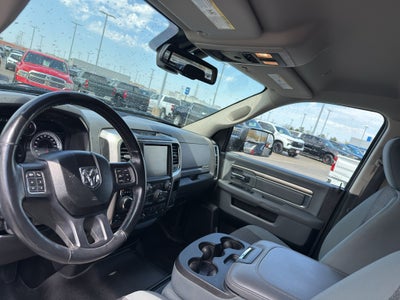 2017 RAM 1500 Big Horn 4x4 Crew Cab 5'7" Box