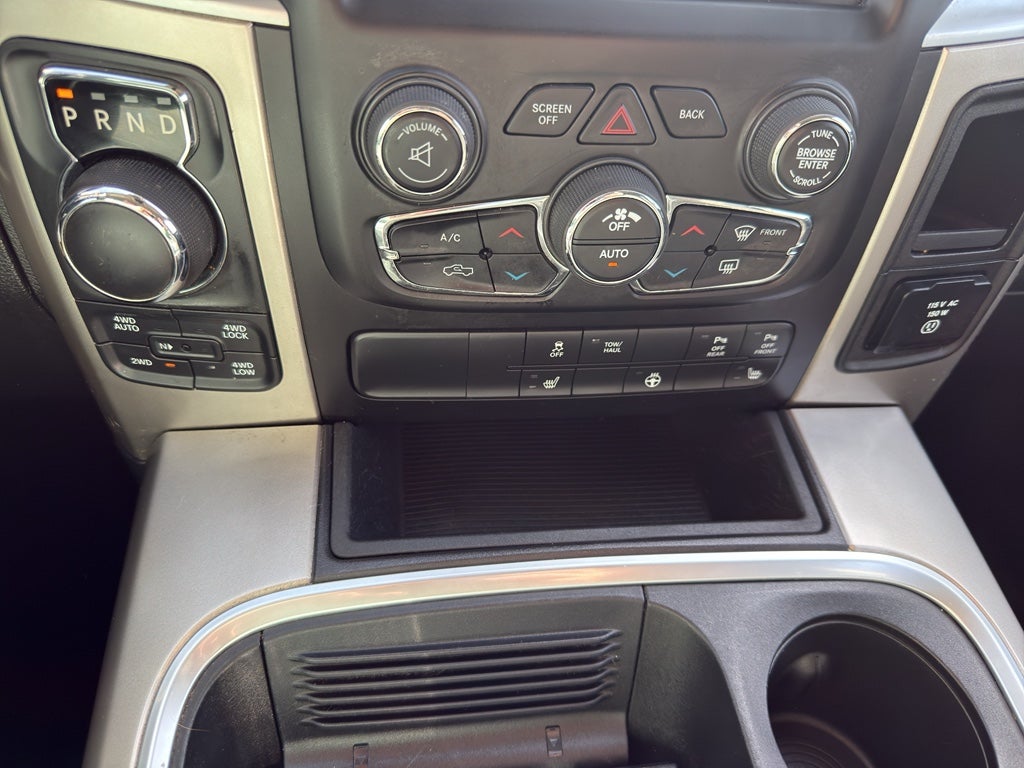 2017 RAM 1500 Big Horn 4x4 Crew Cab 5'7" Box