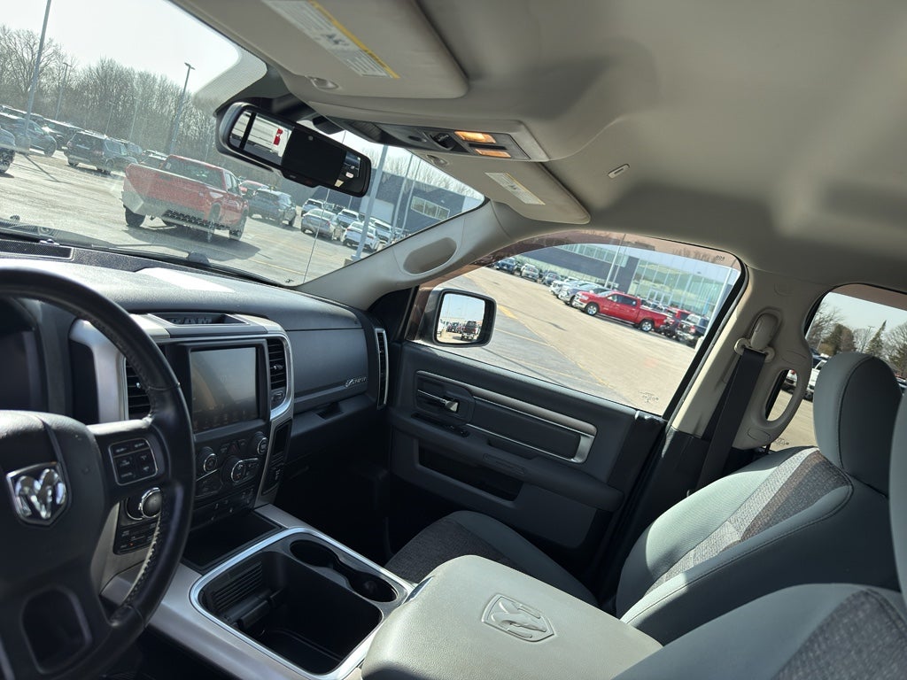 2017 RAM 1500 Big Horn 4x4 Crew Cab 5'7" Box