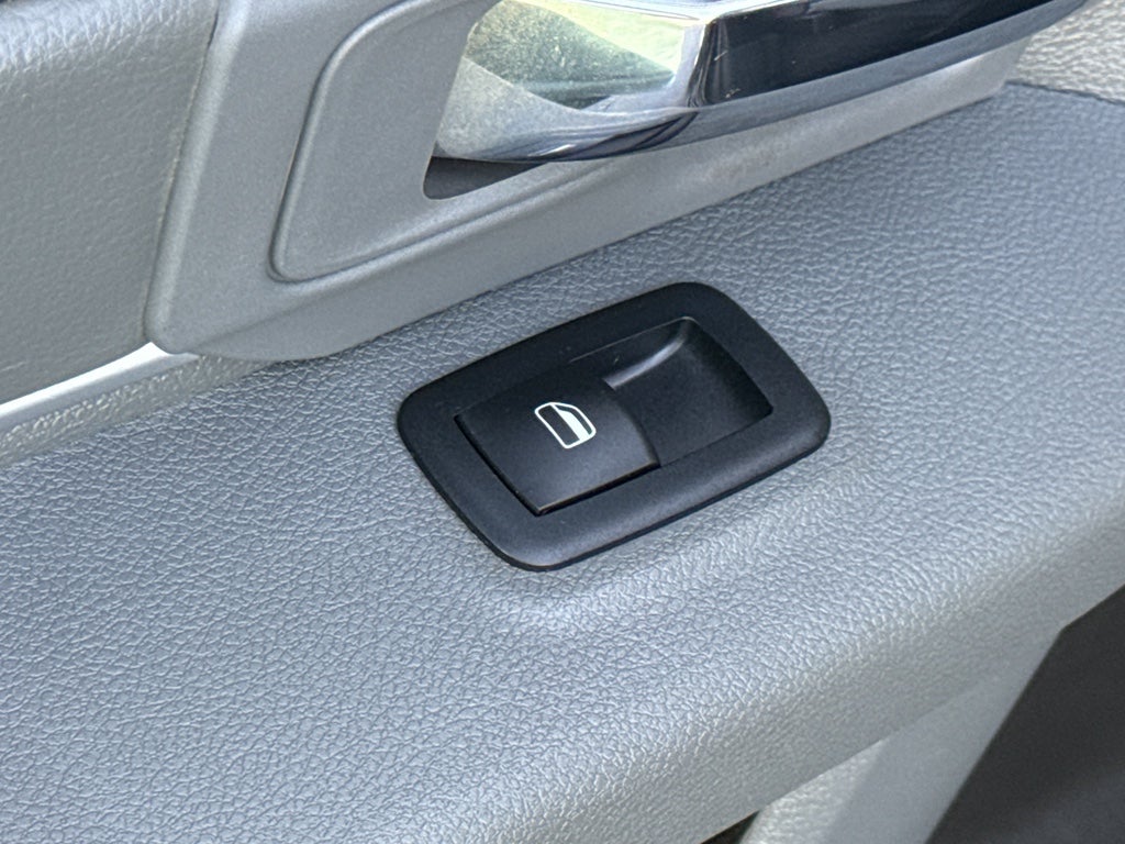 2017 RAM 1500 Big Horn 4x4 Crew Cab 5'7" Box