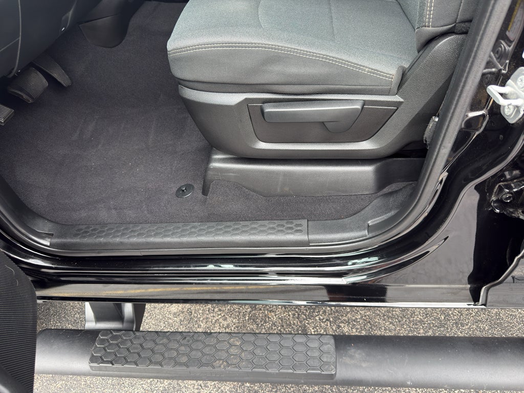 2021 RAM 2500 Tradesman 4x4 Crew Cab 6'4" Box