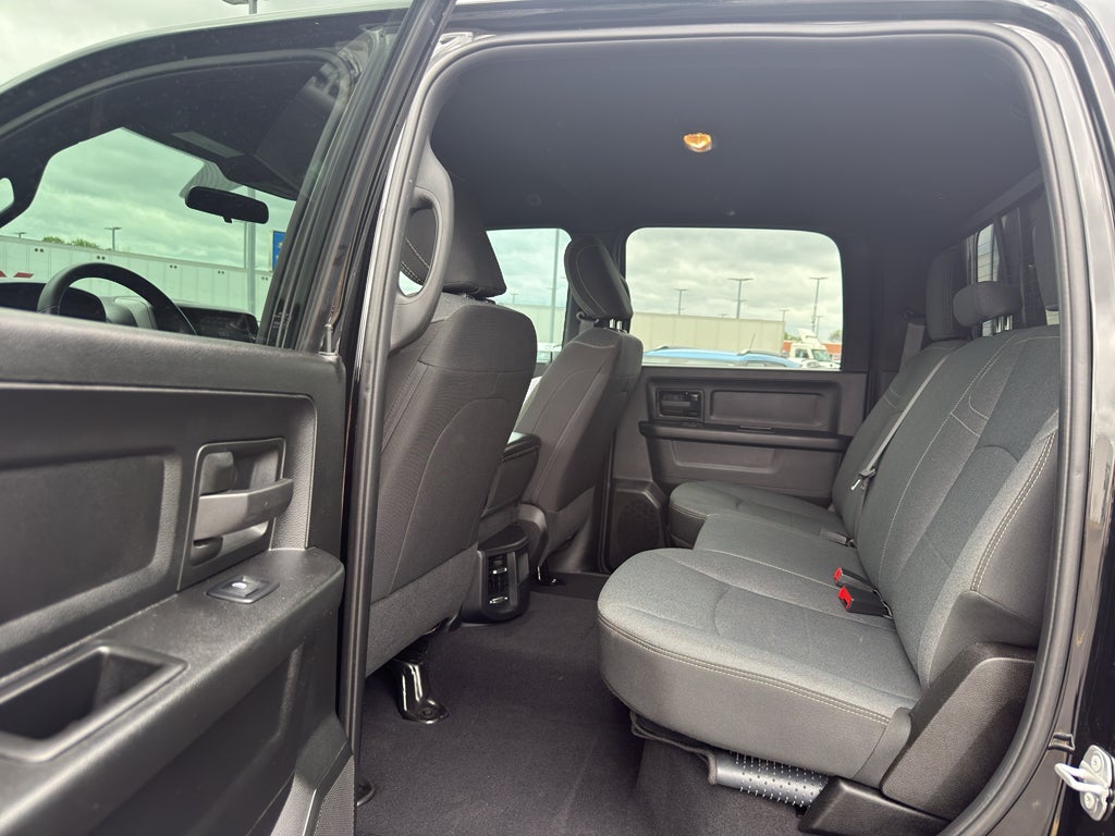 2021 RAM 2500 Tradesman 4x4 Crew Cab 6'4" Box