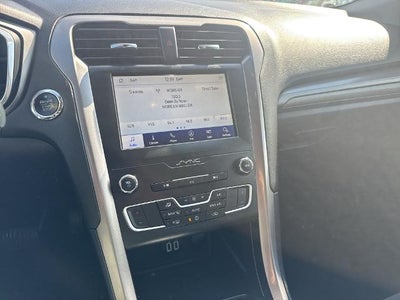 2020 Ford Fusion SE FWD