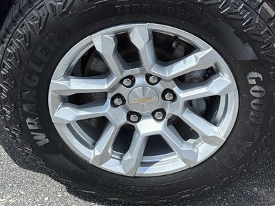 2022 Chevrolet Silverado 1500 Crew Cab Short Box 4-Wheel Drive LT 2FL