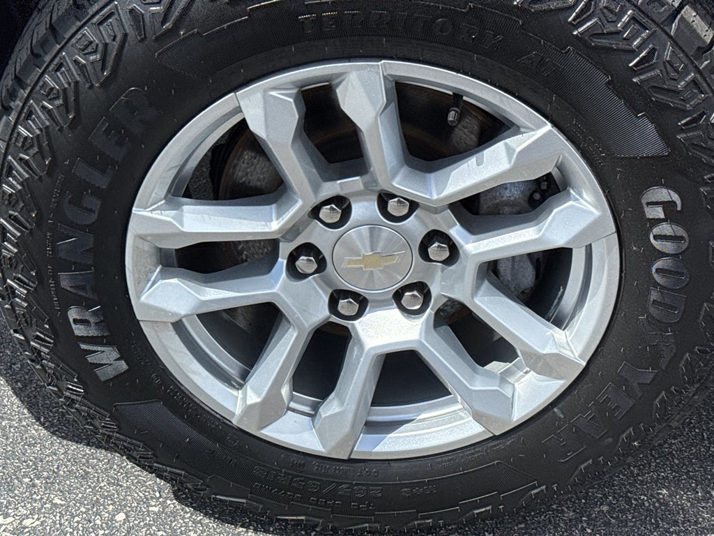 2022 Chevrolet Silverado 1500 Crew Cab Short Box 4-Wheel Drive LT 2FL