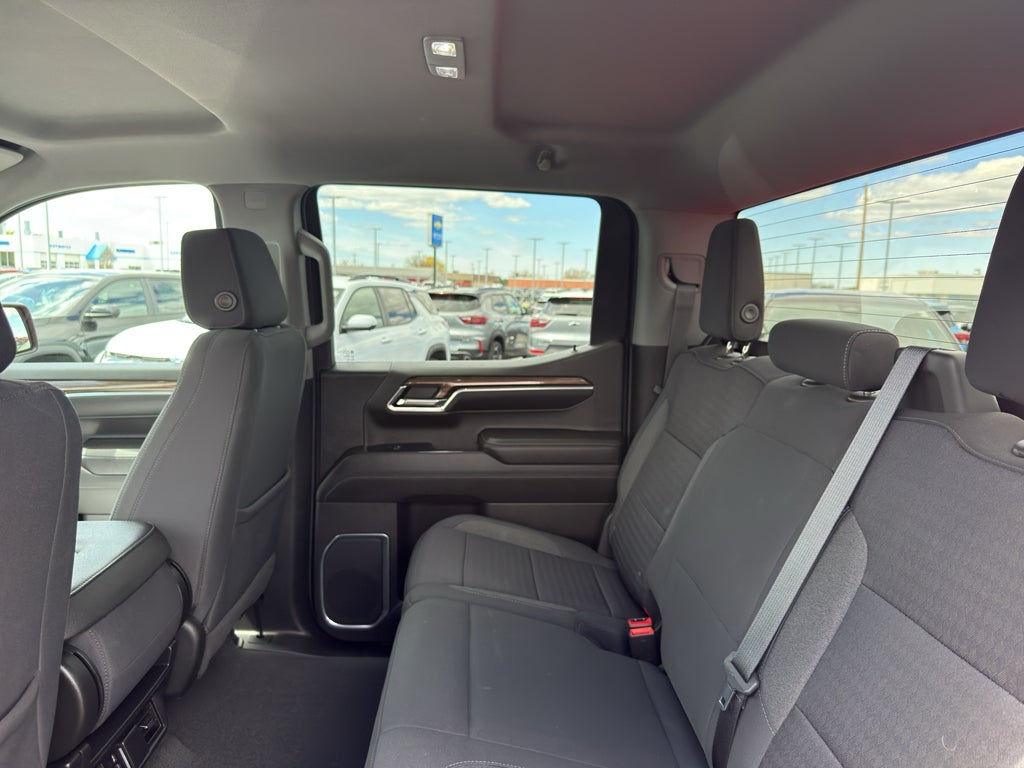 2022 Chevrolet Silverado 1500 Crew Cab Short Box 4-Wheel Drive LT 2FL