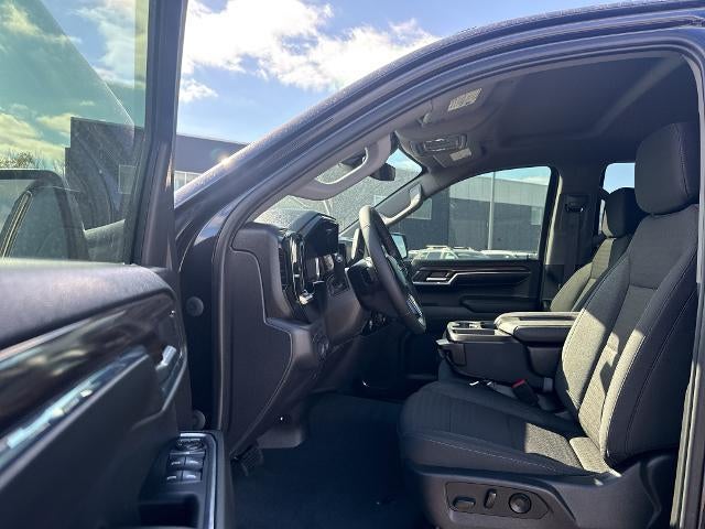 2023 Chevrolet Silverado 1500 Crew Cab Short Box 4-Wheel Drive LT 1LT