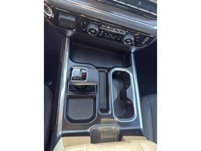 2023 Chevrolet Silverado 1500 Crew Cab Short Box 4-Wheel Drive LT Trail Boss