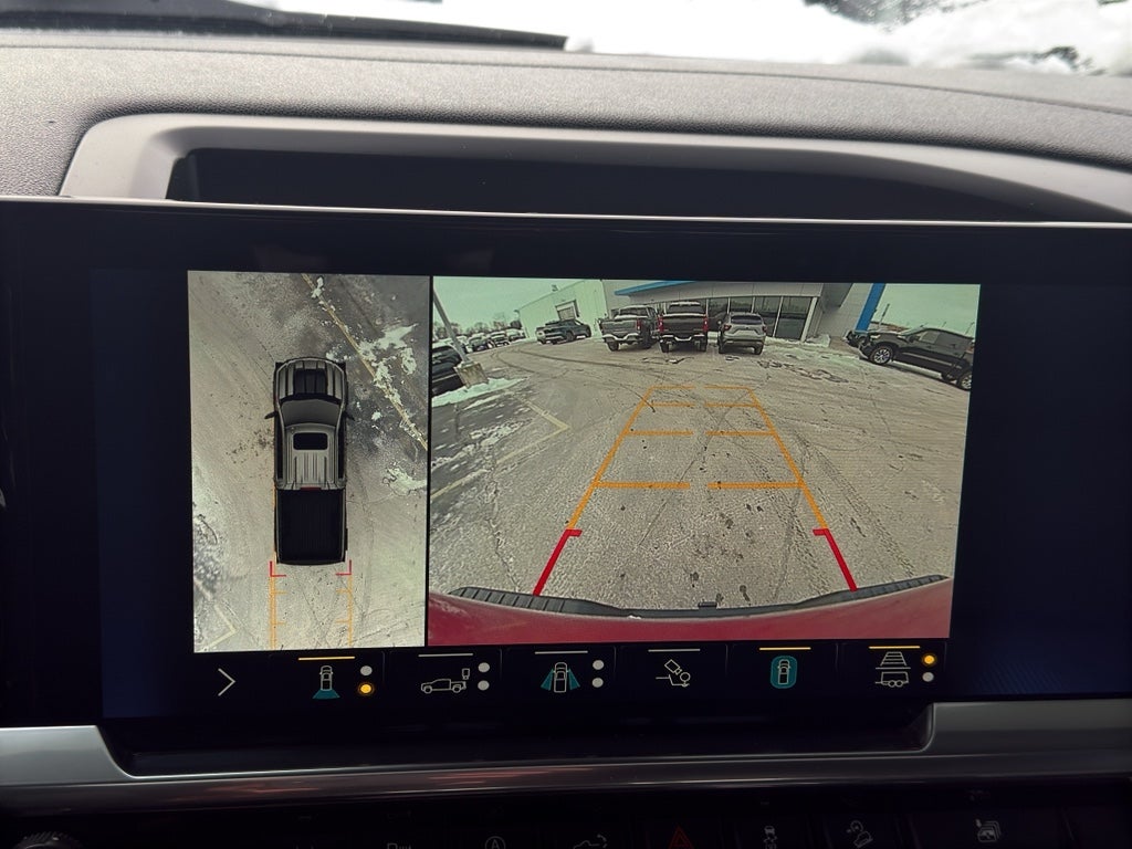 2022 Chevrolet Silverado 1500 Crew Cab Short Box 4-Wheel Drive LT Trail Boss