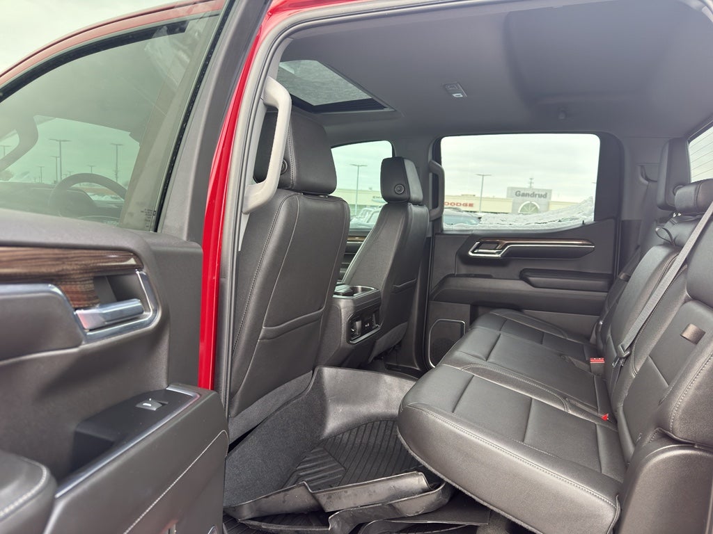 2022 Chevrolet Silverado 1500 Crew Cab Short Box 4-Wheel Drive LT Trail Boss