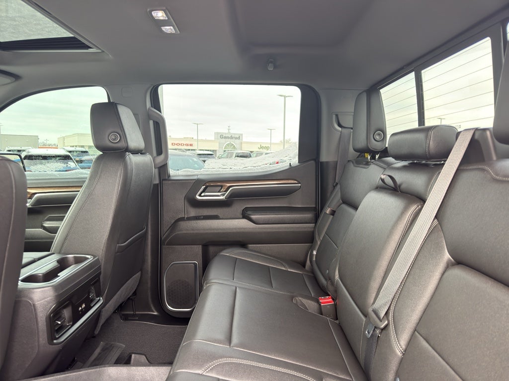 2022 Chevrolet Silverado 1500 Crew Cab Short Box 4-Wheel Drive LT Trail Boss