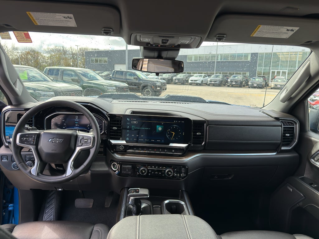 2023 Chevrolet Silverado 1500 Crew Cab Short Box 4-Wheel Drive LT Trail Boss