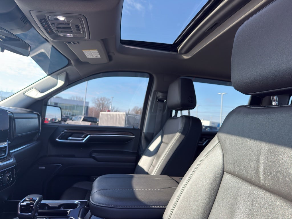 2024 Chevrolet Silverado 1500 Crew Cab Short Box 4-Wheel Drive LT Trail Boss