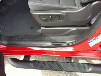 2025 Chevrolet Silverado 1500 Crew Cab Short Box 4-Wheel Drive Custom Trail Boss