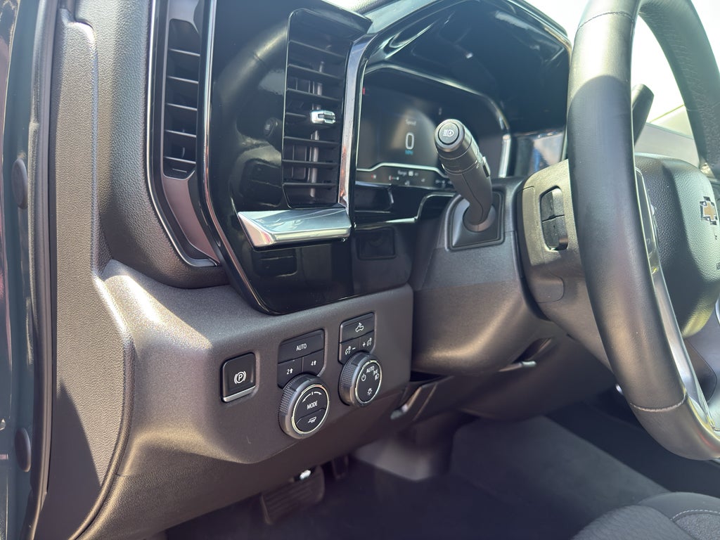 2025 Chevrolet Silverado 1500 Crew Cab Short Box 4-Wheel Drive LT 1LT