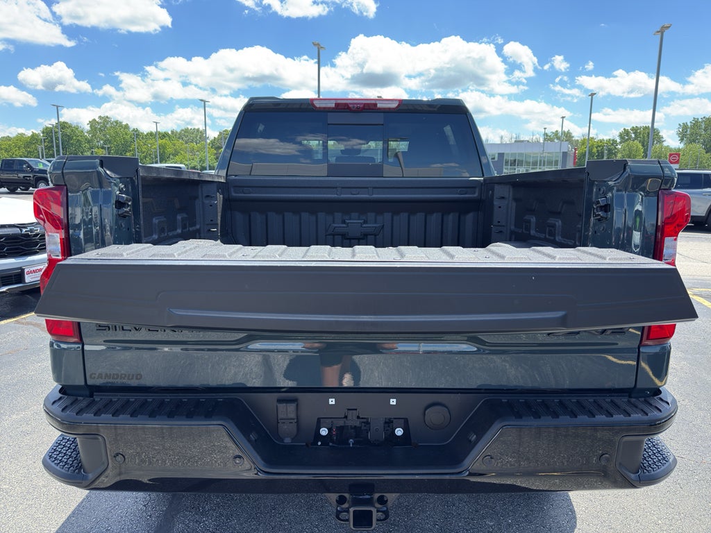 2026 Chevrolet Silverado 1500 Crew Cab Short Box 4-Wheel Drive ZR2