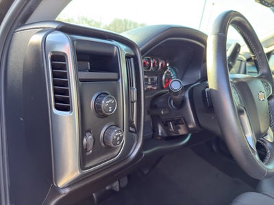 2017 Chevrolet Silverado 1500 Crew Cab Short Box 4-Wheel Drive LT Z71