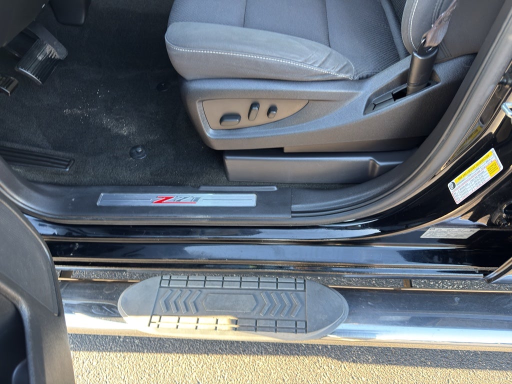 2017 Chevrolet Silverado 1500 Crew Cab Short Box 4-Wheel Drive LT Z71