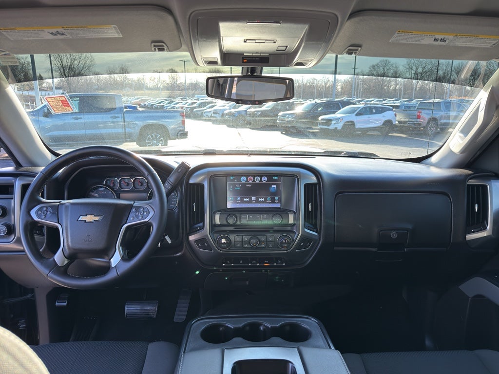 2017 Chevrolet Silverado 1500 Crew Cab Short Box 4-Wheel Drive LT Z71