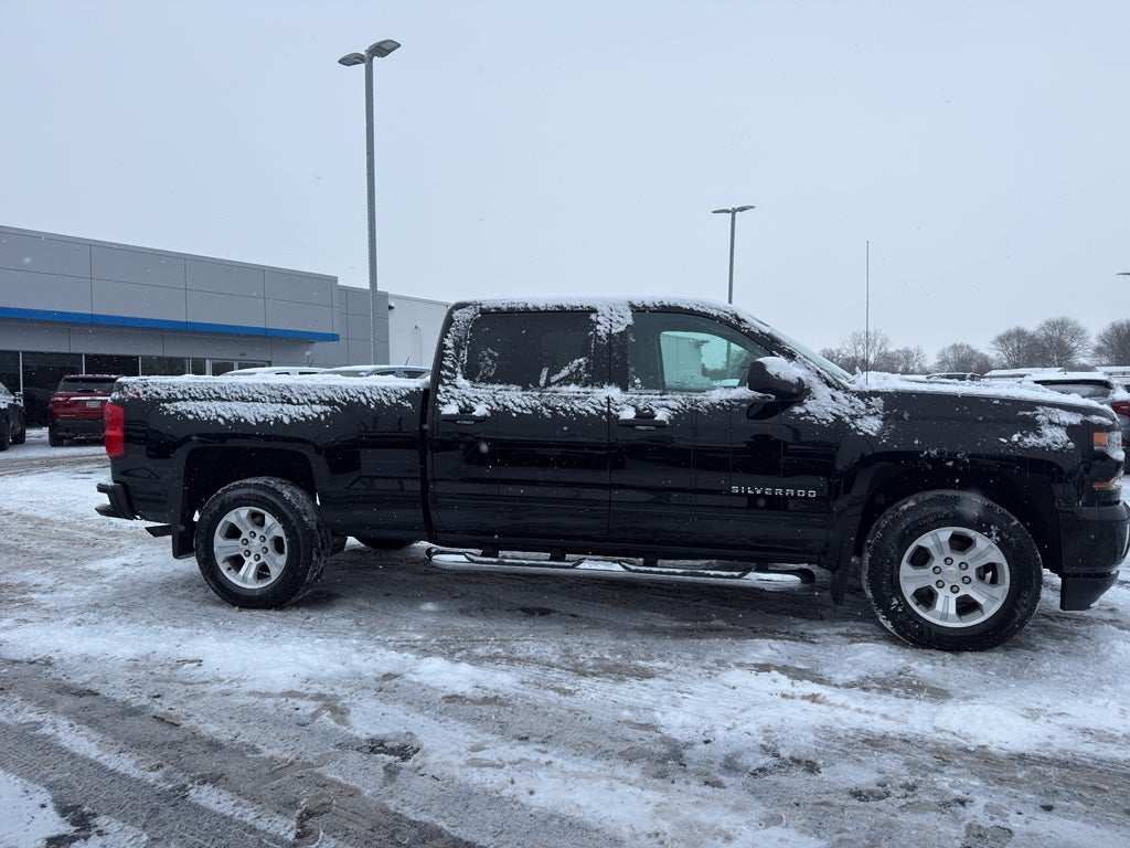 2018 Chevrolet Silverado 1500 Crew Cab Standard Box 4-Wheel Drive LT Z71