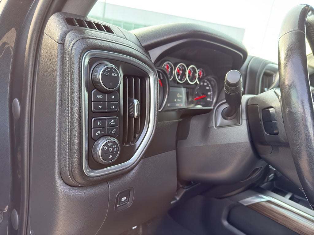 2020 Chevrolet Silverado 1500 Crew Cab Short Box 4-Wheel Drive RST