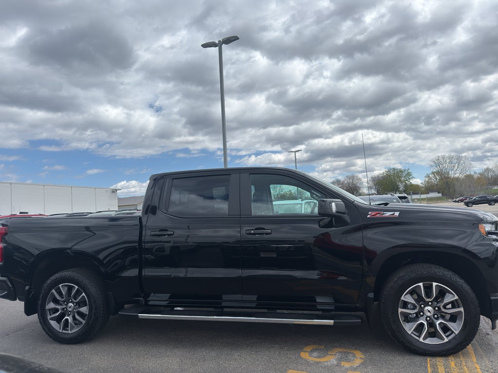 2021 Chevrolet Silverado 1500 Crew Cab Short Box 4-Wheel Drive RST